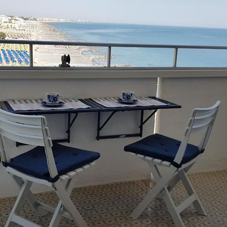 Sul Mare... Apartment Misano Adriatico Exterior photo